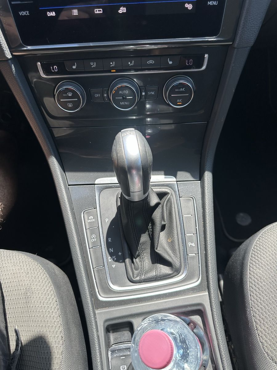 VW Automobili: Vw Golf VII 1.6 TDI DSG – Usato da Zürich venduto da gan_k9vh 7