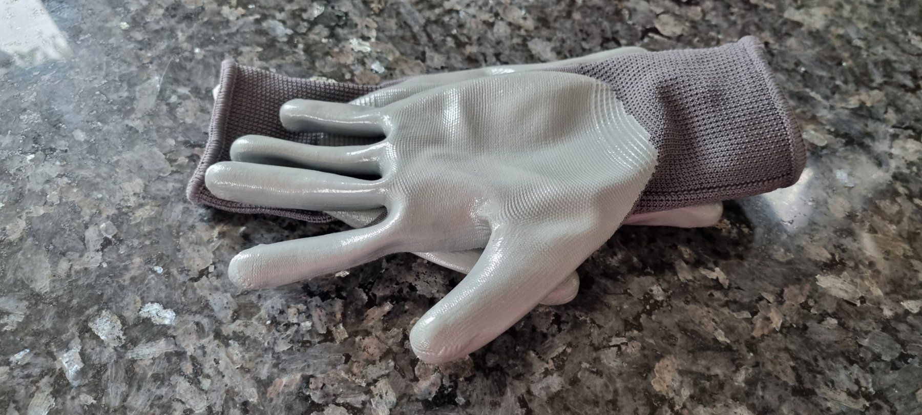 Guanti & manicotti: Gartenhandschuhe Gardenline, Grösse 7, neu – Nuovo (secondo la descrizione) da egliswil venduto da Maggy6 1