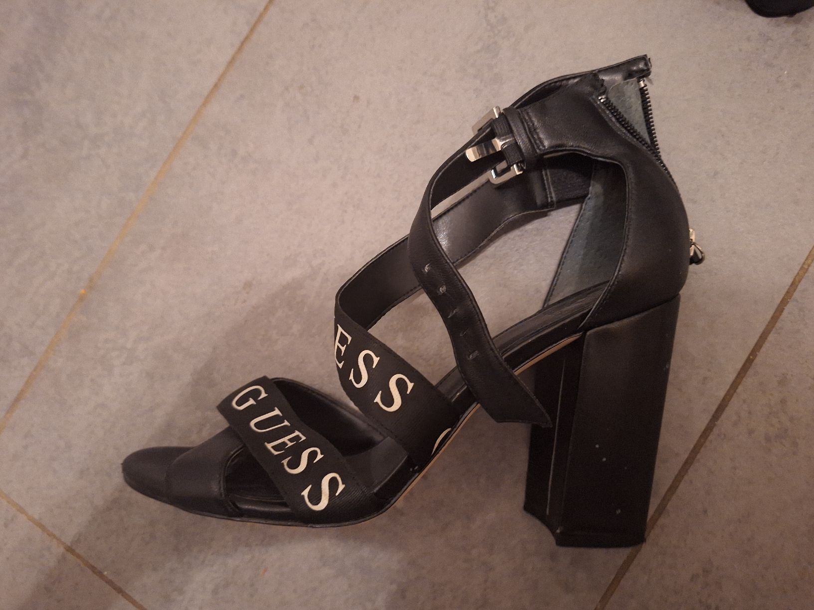 Guess Damenschuhe: Guess Highheels wie neu – Neu (gemäss Beschreibung) aus Neuhausen von eliana2 2