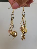 boucles d'oreille dorées
