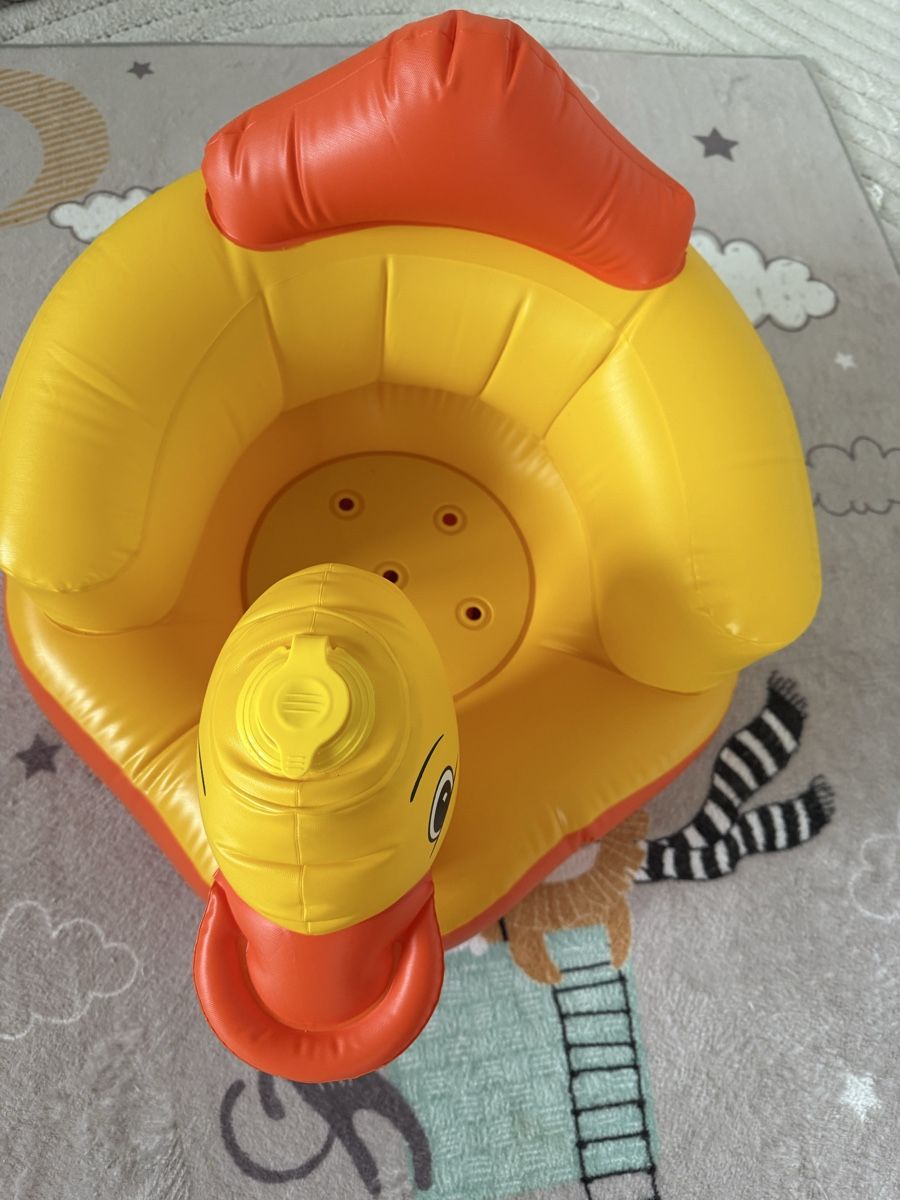 Chaises: Babystuhl/Sitzhilfe oder Badesitz – D'occasion à Thalwil par Phoebe8800 1