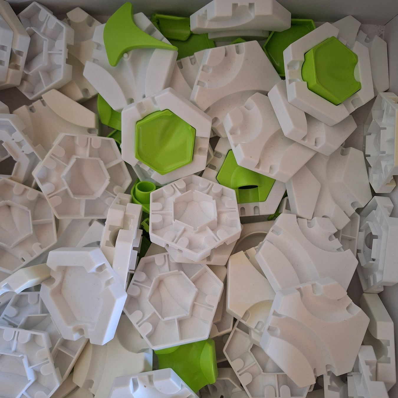 Ravensburger Kit di costruzioni: Gravitrax Starter-Set, Kugelbahn Bausatz, viele Teile – Usato da Hettenschwil venduto da Schneuggi2 5