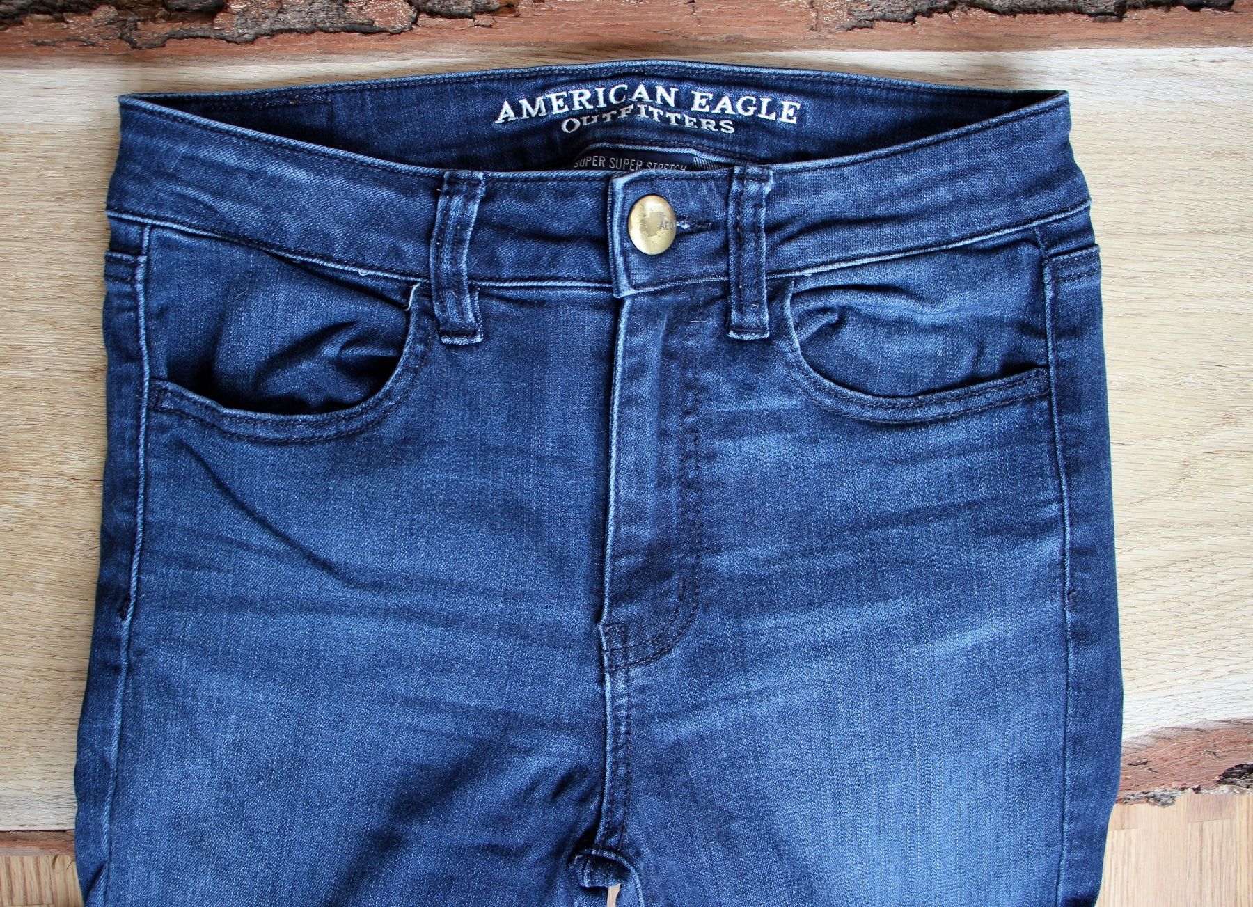 American Eagle Jeans: American Eagle Denim midblue Neu Gr. 27/32 – Nuovo (secondo la descrizione) da Lausanne venduto da Julerde 2