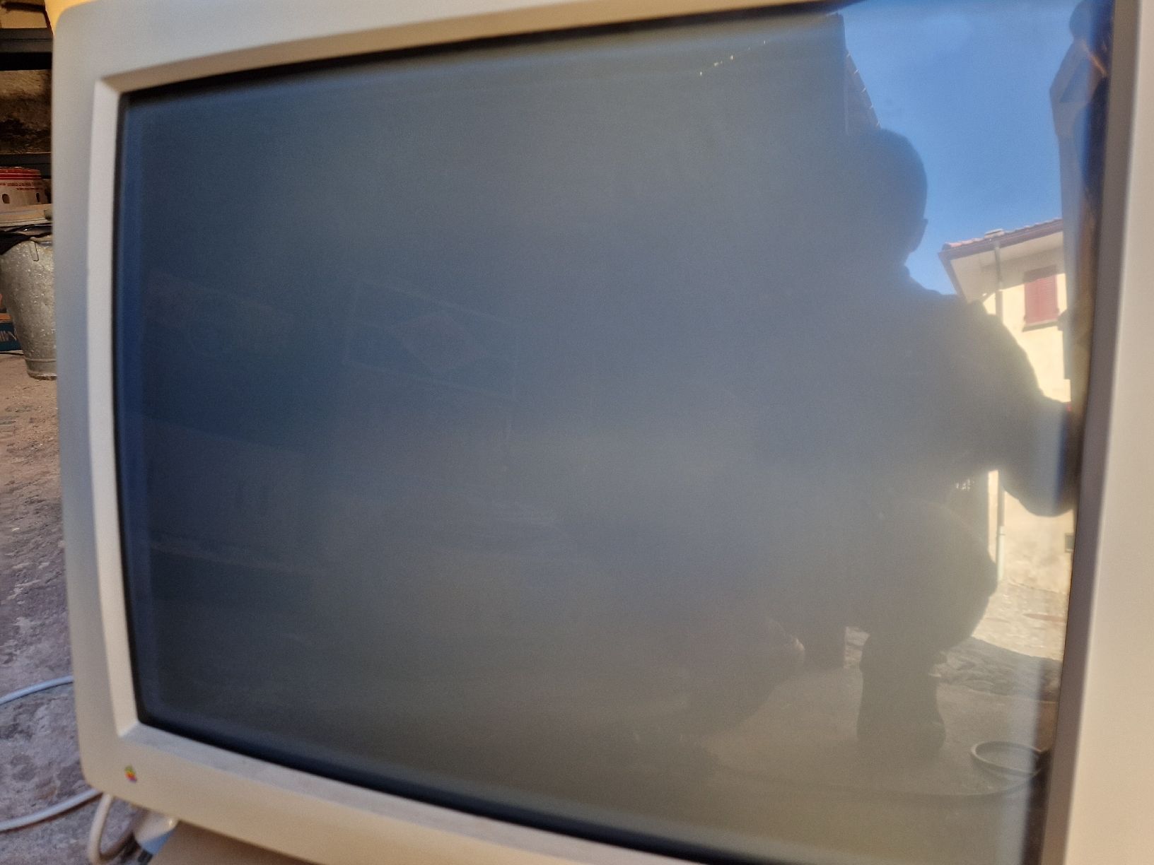 Apple PCs: Macintosh Apple monitor PC – Defekt aus Breno von BorioliD 1