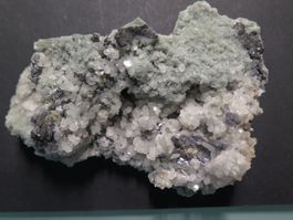 Quarz, Chlorit und Sulfiden Stufe von Bulgarien, ca. 211 gr.