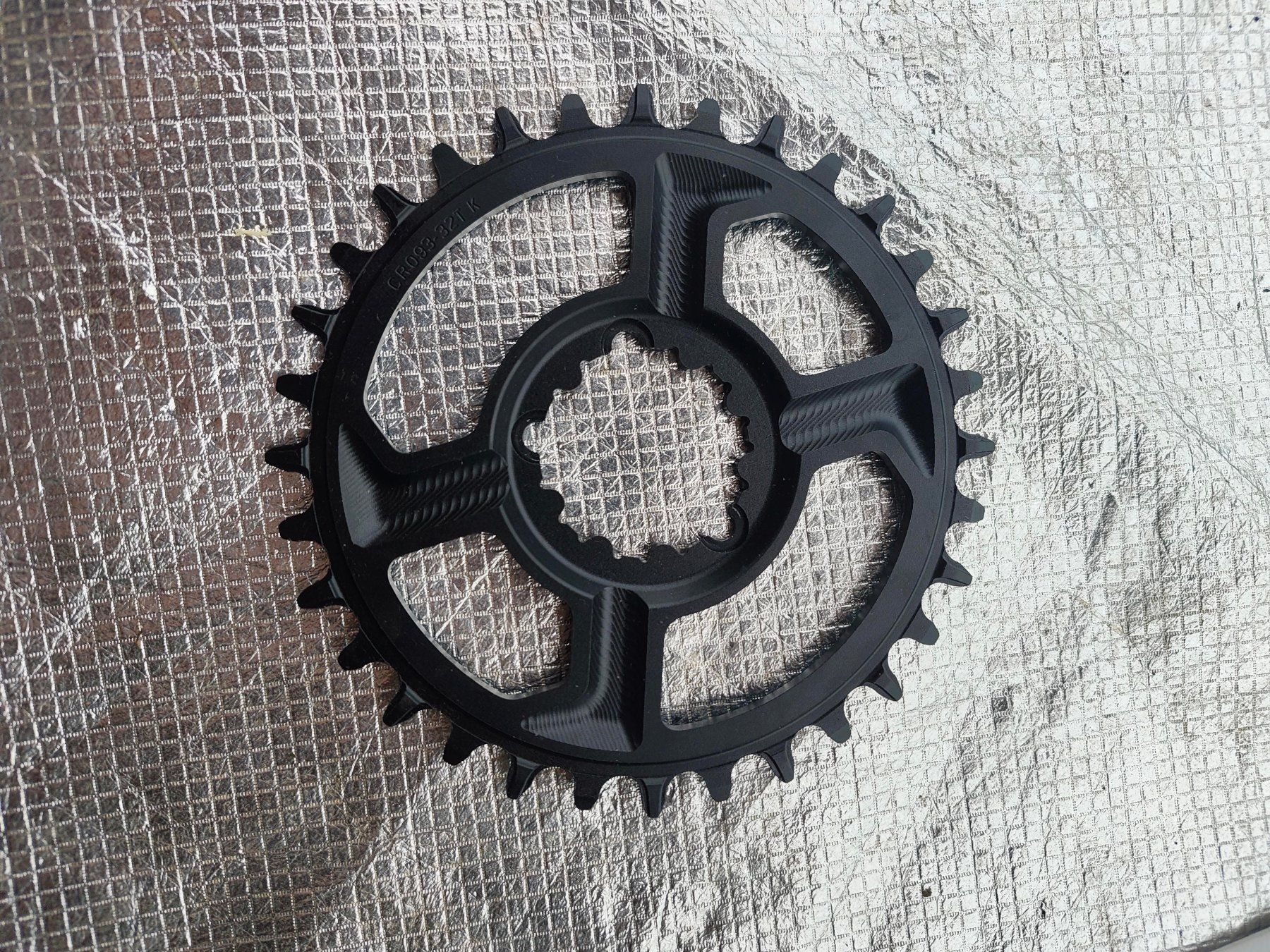 Pièces détachées: SRAM Kettenblatt 11S 28T – Neuf (Voir description) à Luzern par bdiener 1