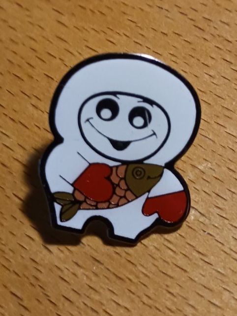 Placchette & Badge: MAGA Bio-Pin: Bio als Eiskind mit Fisch – Nuovo (secondo la descrizione) da Therwil venduto da Hugisoft
