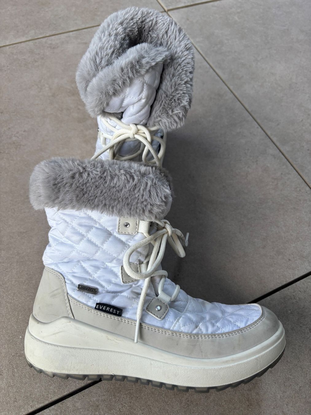 Everest Scarpe per ragazze: Everest Winterschuhe Gr. 37 weiss – Usato da Rothrist venduto da white-flower 2