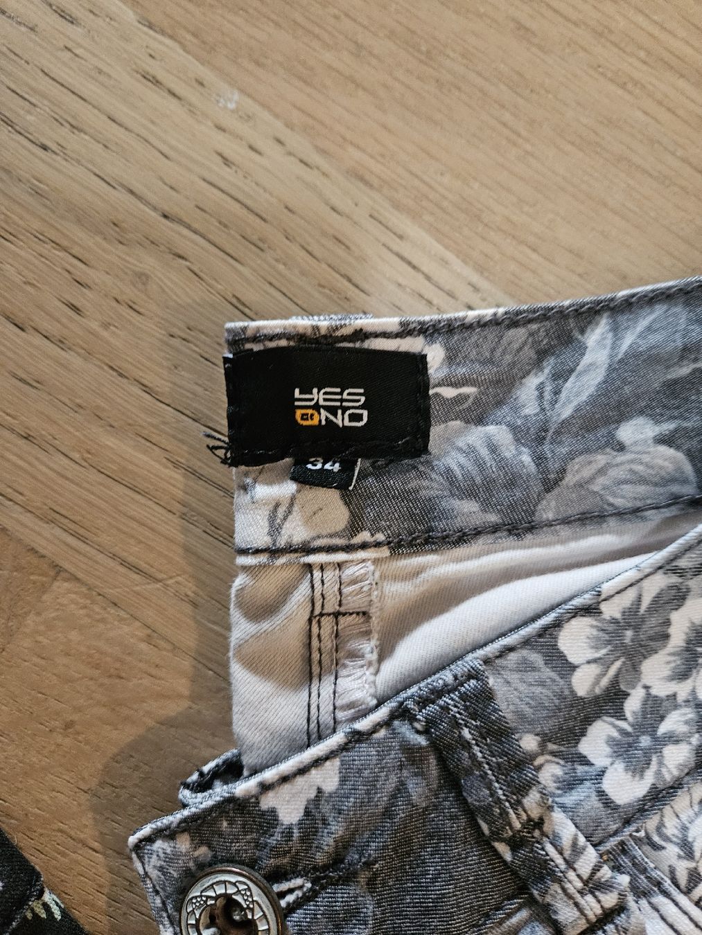 Yes Or No Jeans: lot de deux jeans – Gebraucht aus Founex von Ana_2412 2