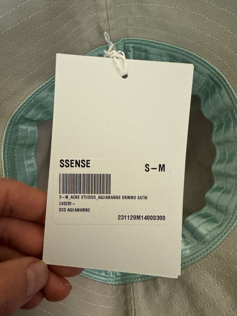 Copricapi, berretti & cappellini: NEW Acne studios bucket hat – Nuovo e nell'imballaggio originale da Zürich venduto da gva_r9gs 2