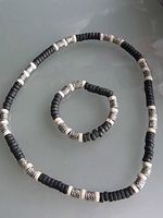Kette und Armband aus Holz, schwarz