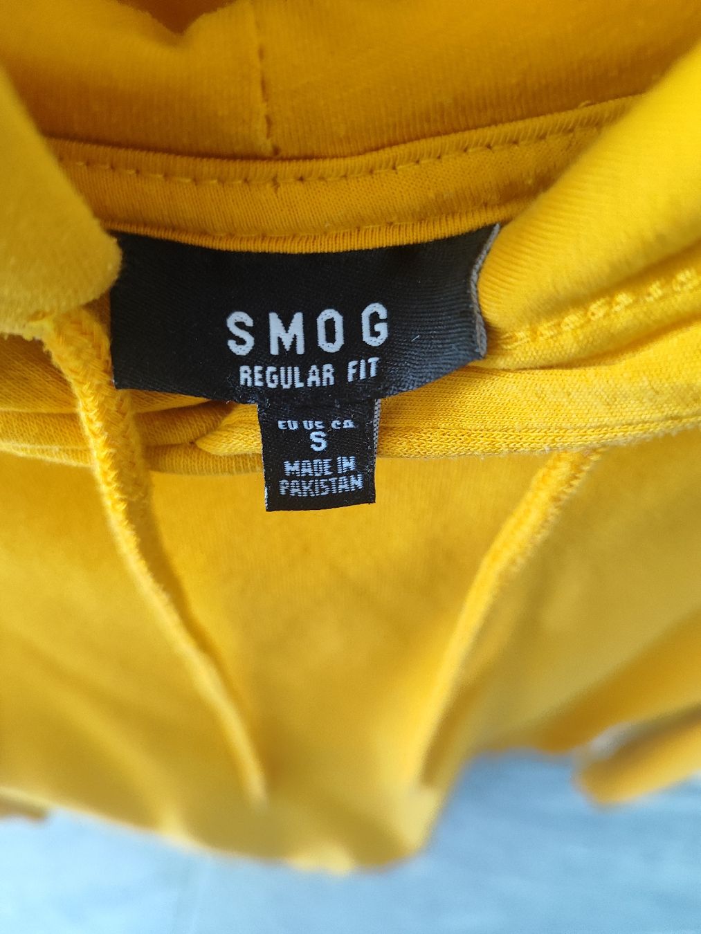 Pulls & Sweat-shirts: Pull à capuche  SMOG taille S  – D'occasion à Vétroz par mrcl01 1