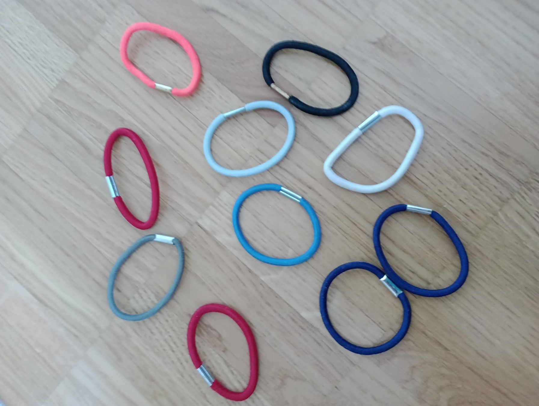 Haarschmuck: Haargummis – Gebraucht aus Wädenswil von Mirm1.0