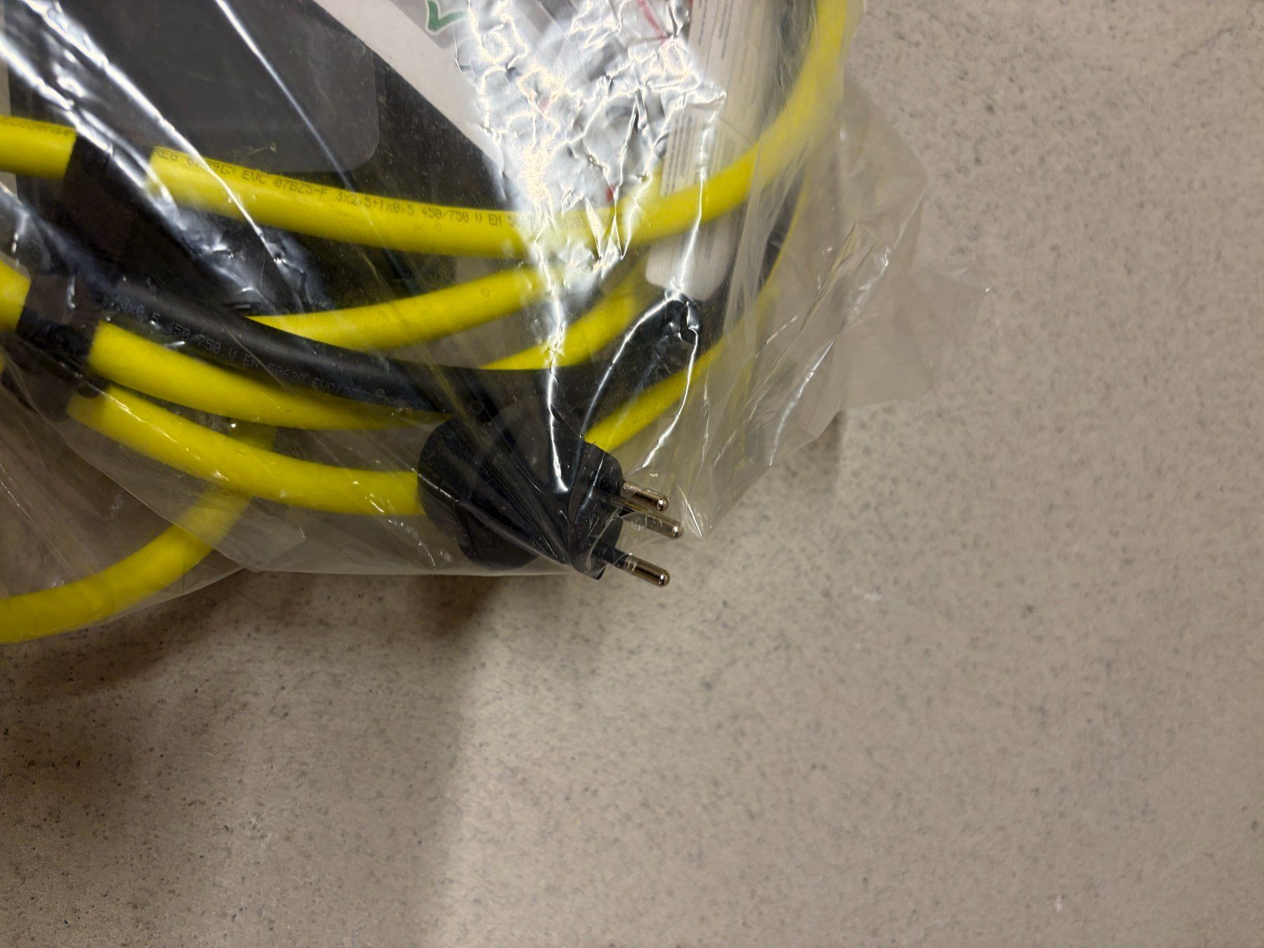 Caricabatterie: Ladekabel EVSE Typ 2 Stecker für Elektroauto – Nuovo e nell'imballaggio originale da Ennetbaden venduto da Gator_33139 2