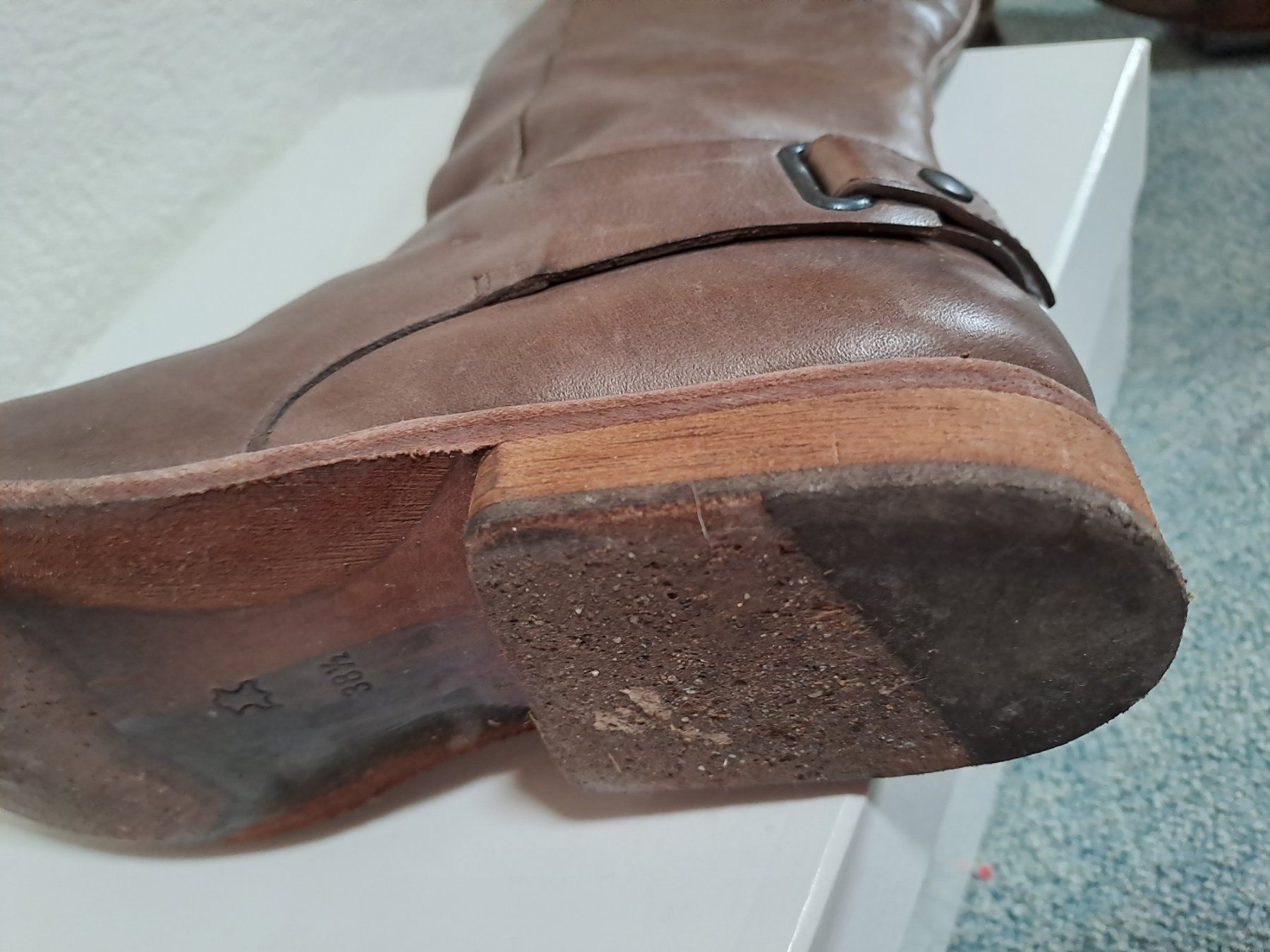 Scarpe da donna: Hochwertiger Lederstiefel, NP 499.--, Gr. 38.5 – Usato da Frauenfeld venduto da Andadaa 4