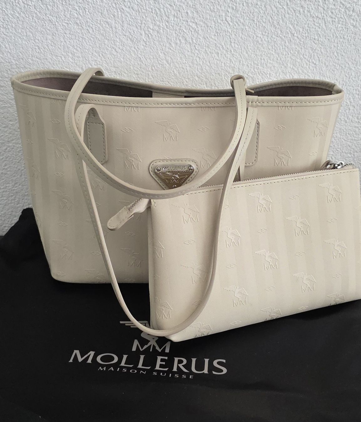 Maison Mollerus Borse da donna: Maison Mollerus GENF Pearl-Silber – Nuovo (secondo la descrizione) da Erlinsbach venduto da Beatrice_Aargau