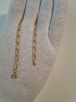Hübsches kleines goldenes 18K Armband