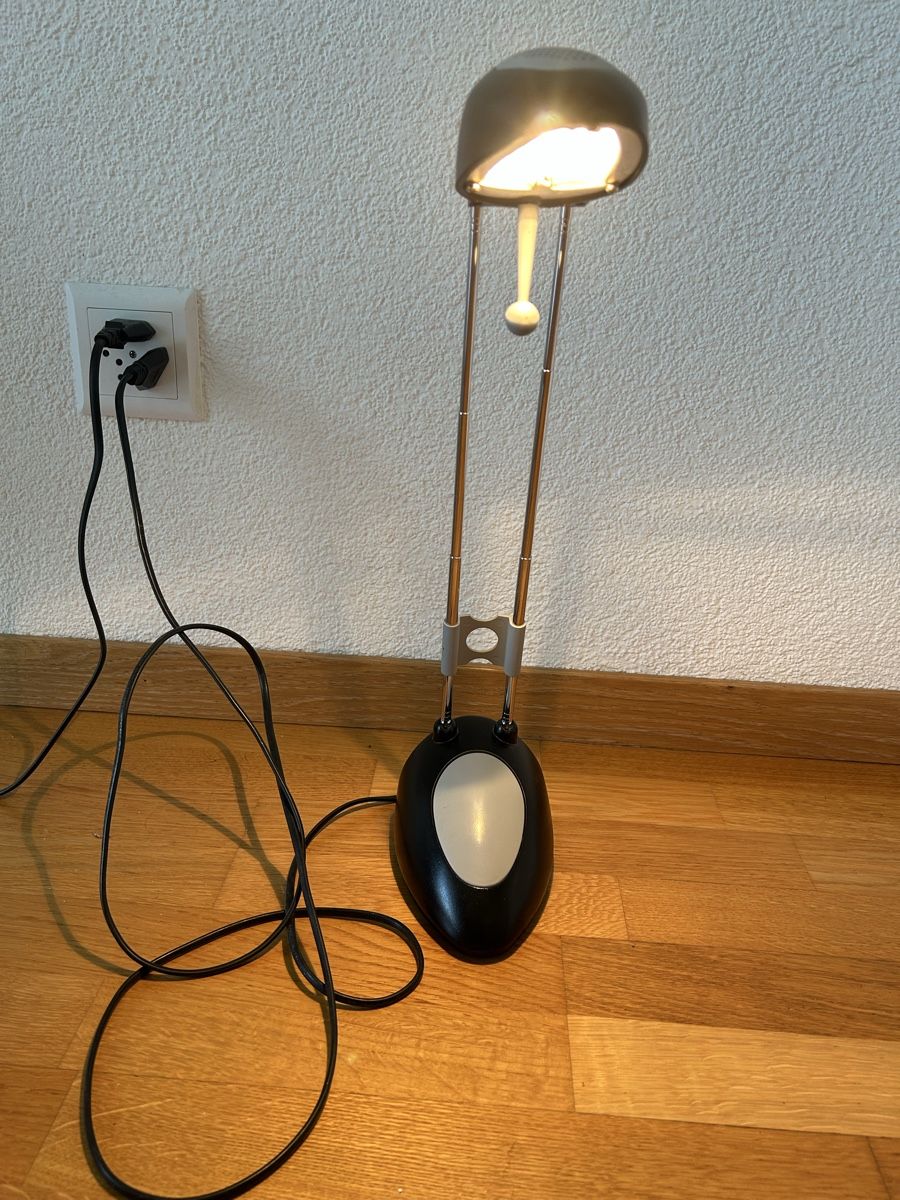 Lampes: Schreibtischlampe schwarz – D'occasion à Schliern b. Köniz par den_57hf 2