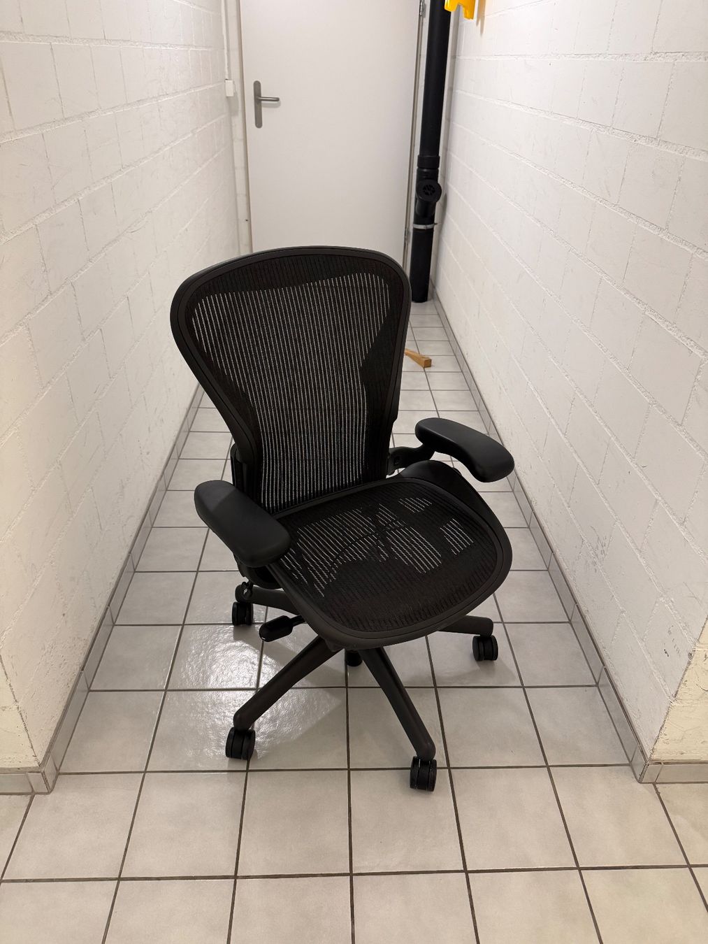 Herman Miller Stühle: Herman Miller Aeron Size B – Gebraucht aus Frauenfeld von Elooooo 3