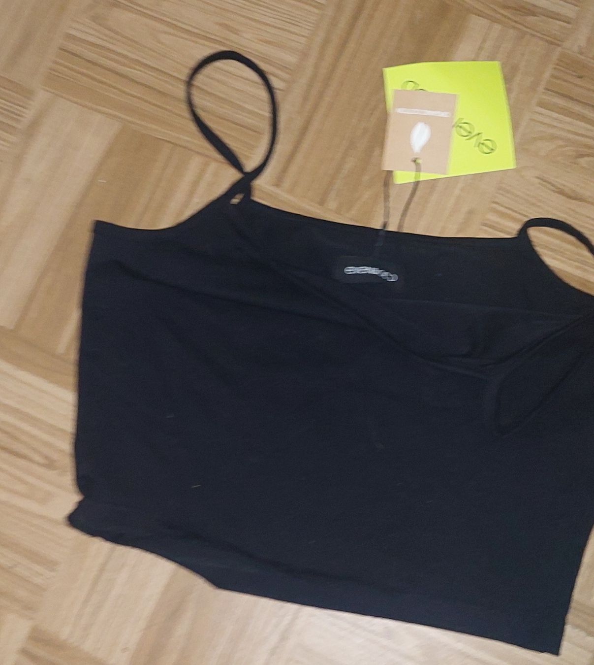 Tops: schwarzes even&ood Top – Neu und originalverpackt aus Unterbäch VS von Nifadi