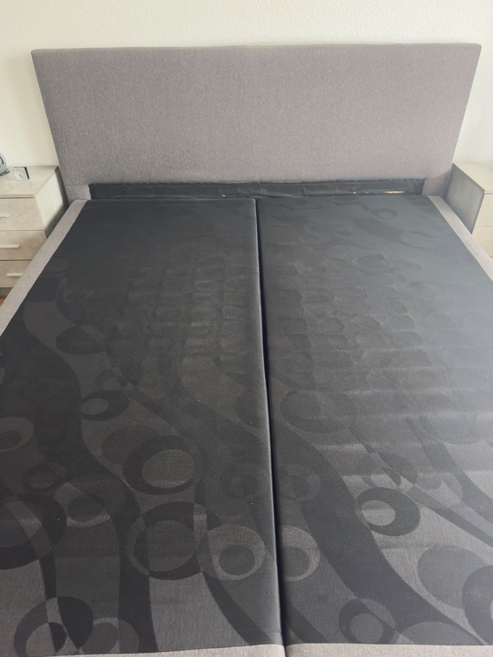 Letti: Boxspringbett ohne Matratze 1.8m breit 2m lang – Usato da Möhlin venduto da H_4 1