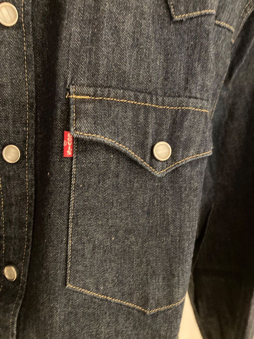 Levi's Hemden: Levi's Barstow Denim Hemd - Grösse M – Neu (gemäss Beschreibung) aus Seewil von herrherrberger 4