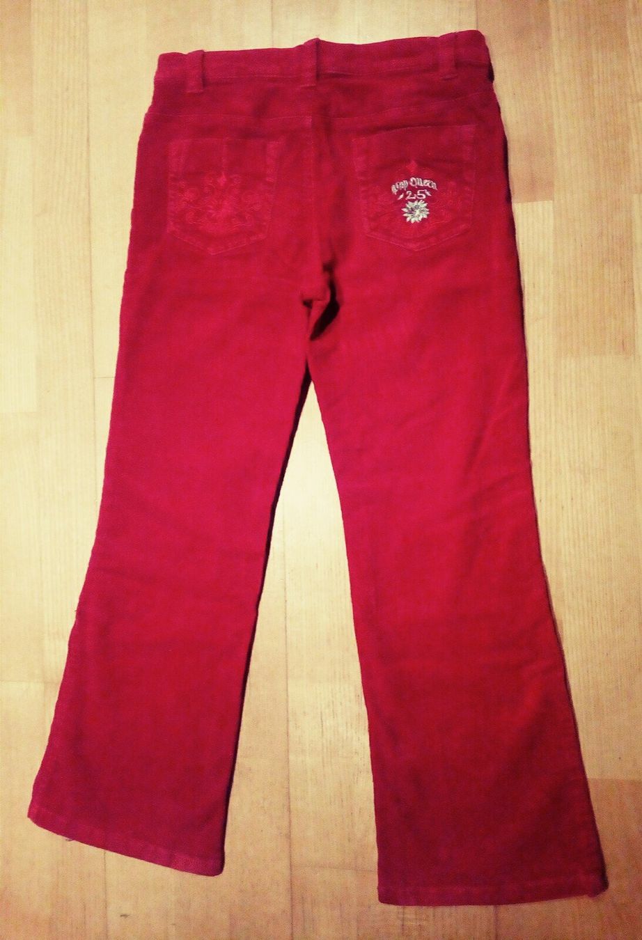 Hosen: Cord Hose rot Gr. 140 – Gebraucht aus Zeneggen von shemesh_ 1