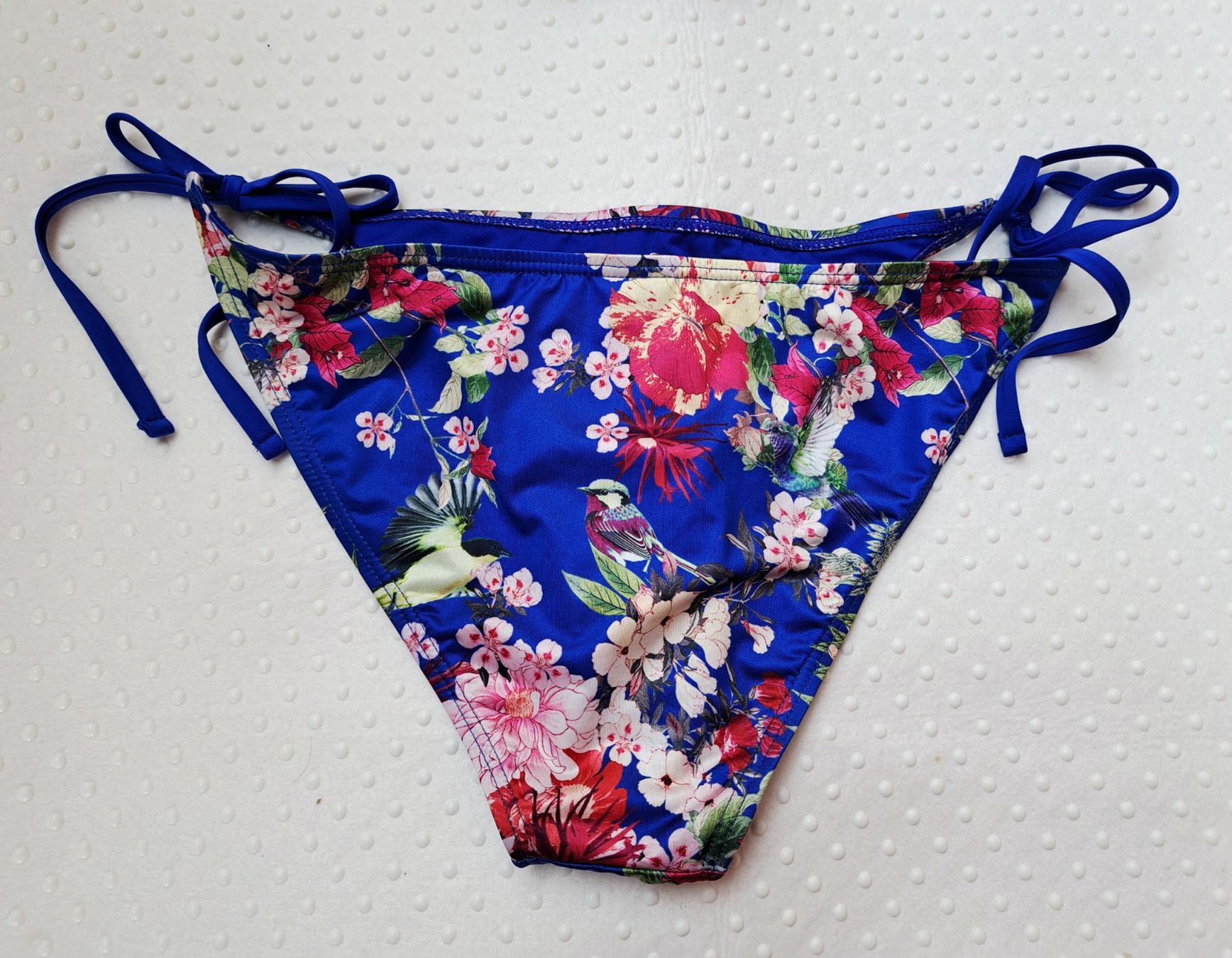 Manor Costumi da bagno & Bikini: NEU! Manor Bikini Hose, Blumen Grösse 40 – Nuovo (secondo la descrizione) da Gysenstein venduto da joshuas81 2