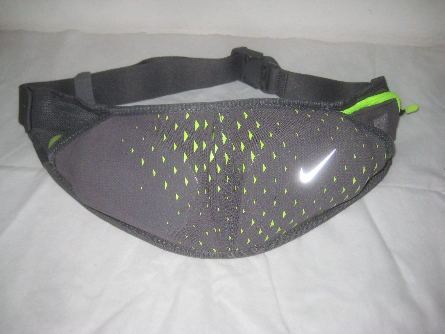 Nike Cinture: BAUCHGURT NIKE – Nuovo (secondo la descrizione) da Uster venduto da flocke1