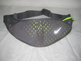 BAUCHGURT NIKE