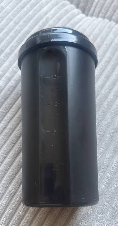 Contenitori & Simili: Protein Shake Becher – Usato da Tübach venduto da tanja_12_ 1