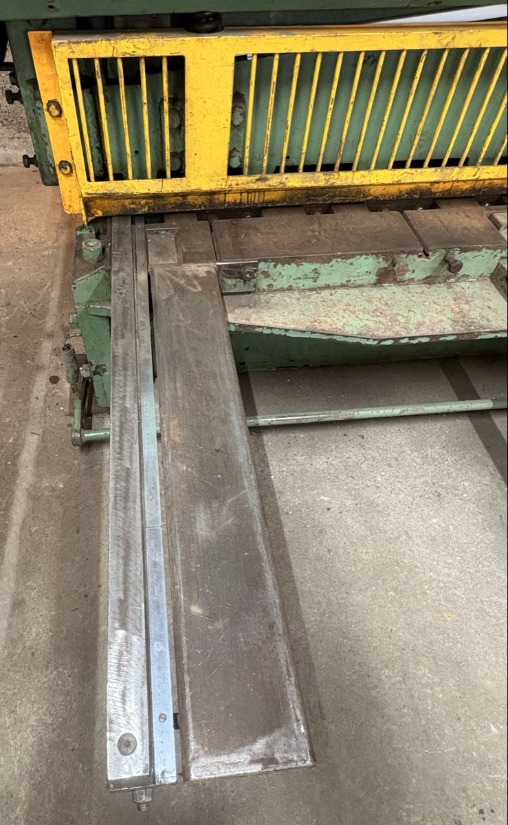 Tutte le macchine: Tafelschere 2500mm x 6mm – Usato da Eschenz venduto da res1990 2