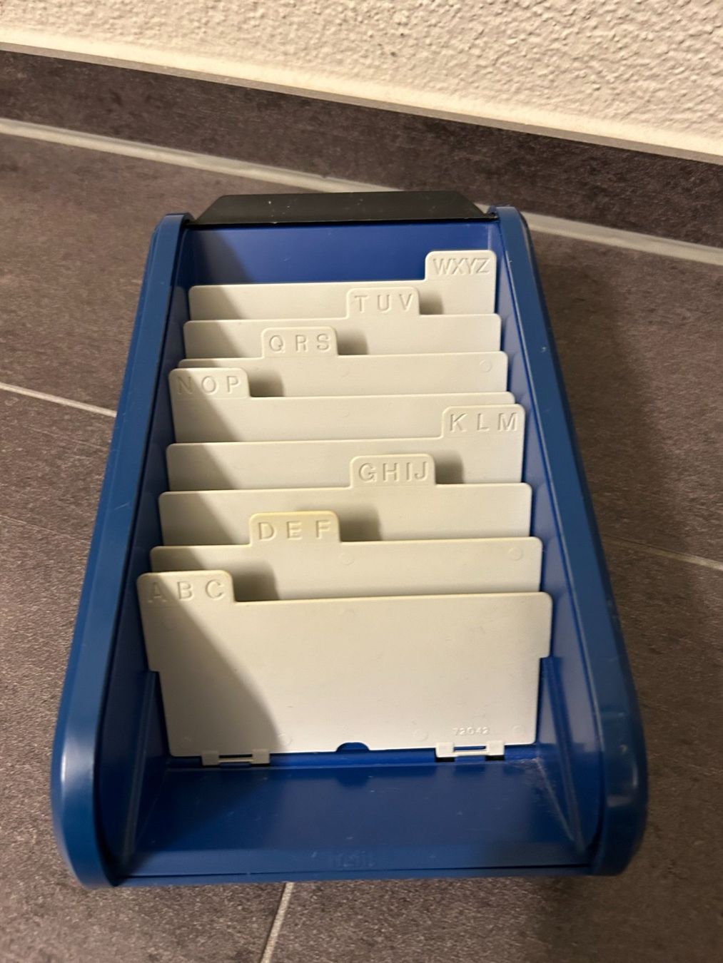 Contenitori & Simili: Helit Visitenkarten-Box mit Rolloverschluss – Usato da Hagendorn venduto da Teora66