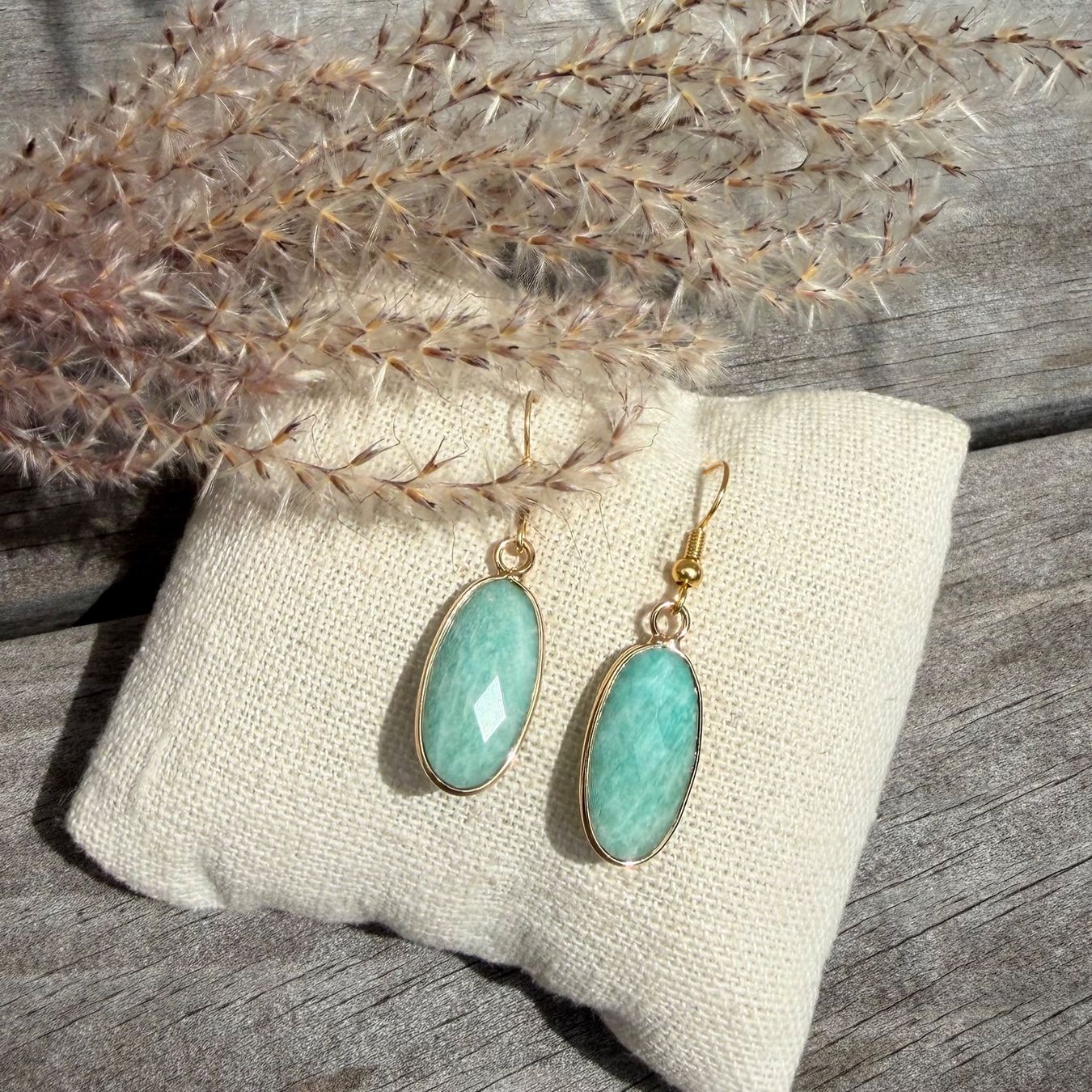 Orecchini pendenti & Orecchini a lobo: Vergoldete Amazonit Ohrhänger mit Silikon Stoppern – Nuovo e nell'imballaggio originale da Rombach venduto da Ivreajewels 4