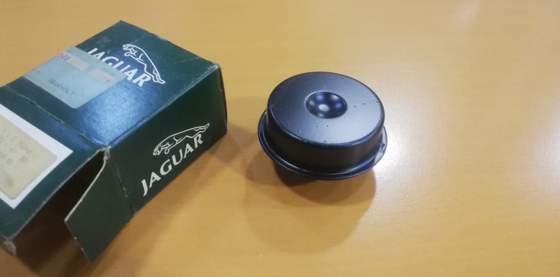 Jaguar Tutti pezzi di ricambio auto: Oeldeckel zu Jaguar oder Bri. Leyland – Nuovo e nell'imballaggio originale da Langenthal venduto da Egro50 4