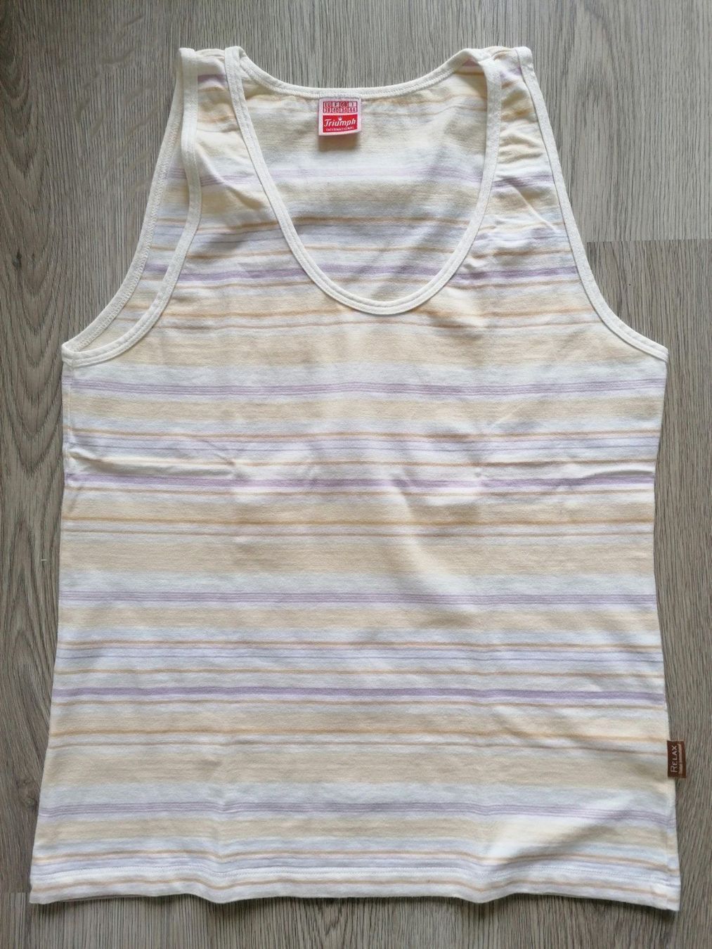 Triumph Tops: Top von Triumph Gr. 38 – Neuf (Voir description) à Emmen par Tigerlady