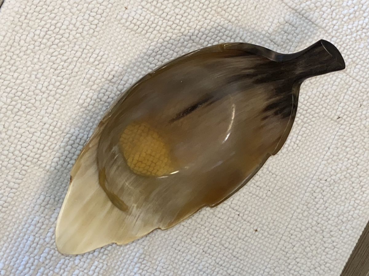 Tutte le decorazioni: Antike Blattschale aus Horn, Herbstdeko! – Usato da Düdingen venduto da Reconflo 4