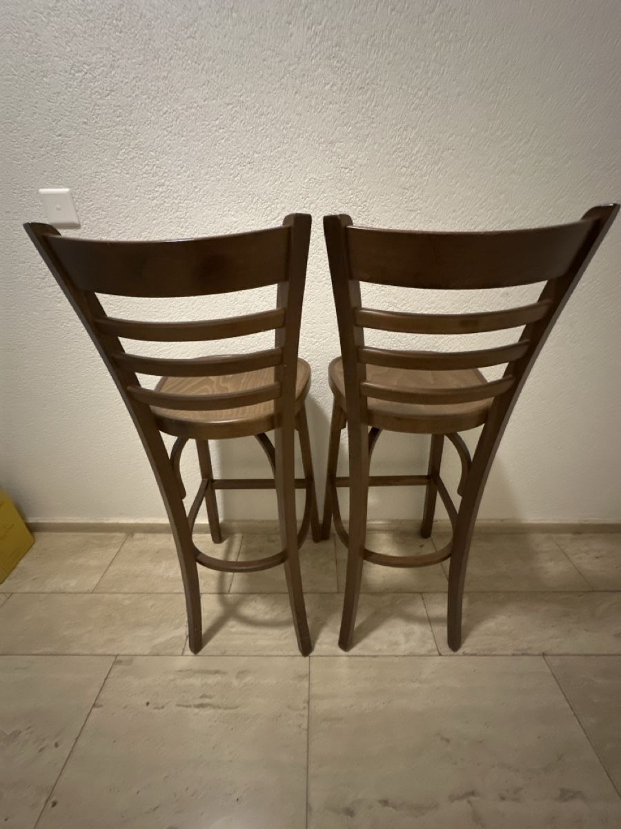 Stühle: 2 Hochwertige Barhocker, Holz, massiv, – Gebraucht aus Zürich von ape_gb8z 3