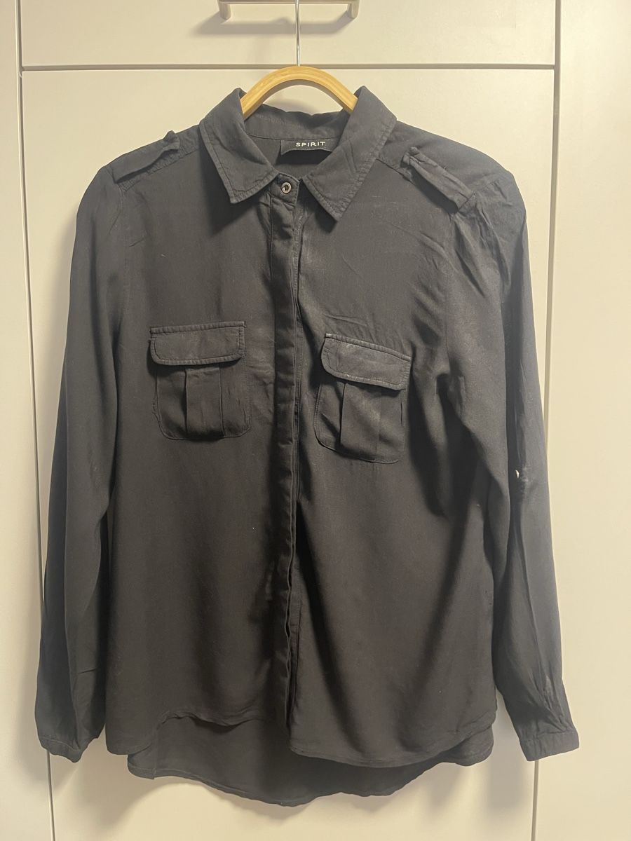 Camicette: Langarmshirt mit Taschen, Damen, Größe S – Usato da Zürich venduto da janasza