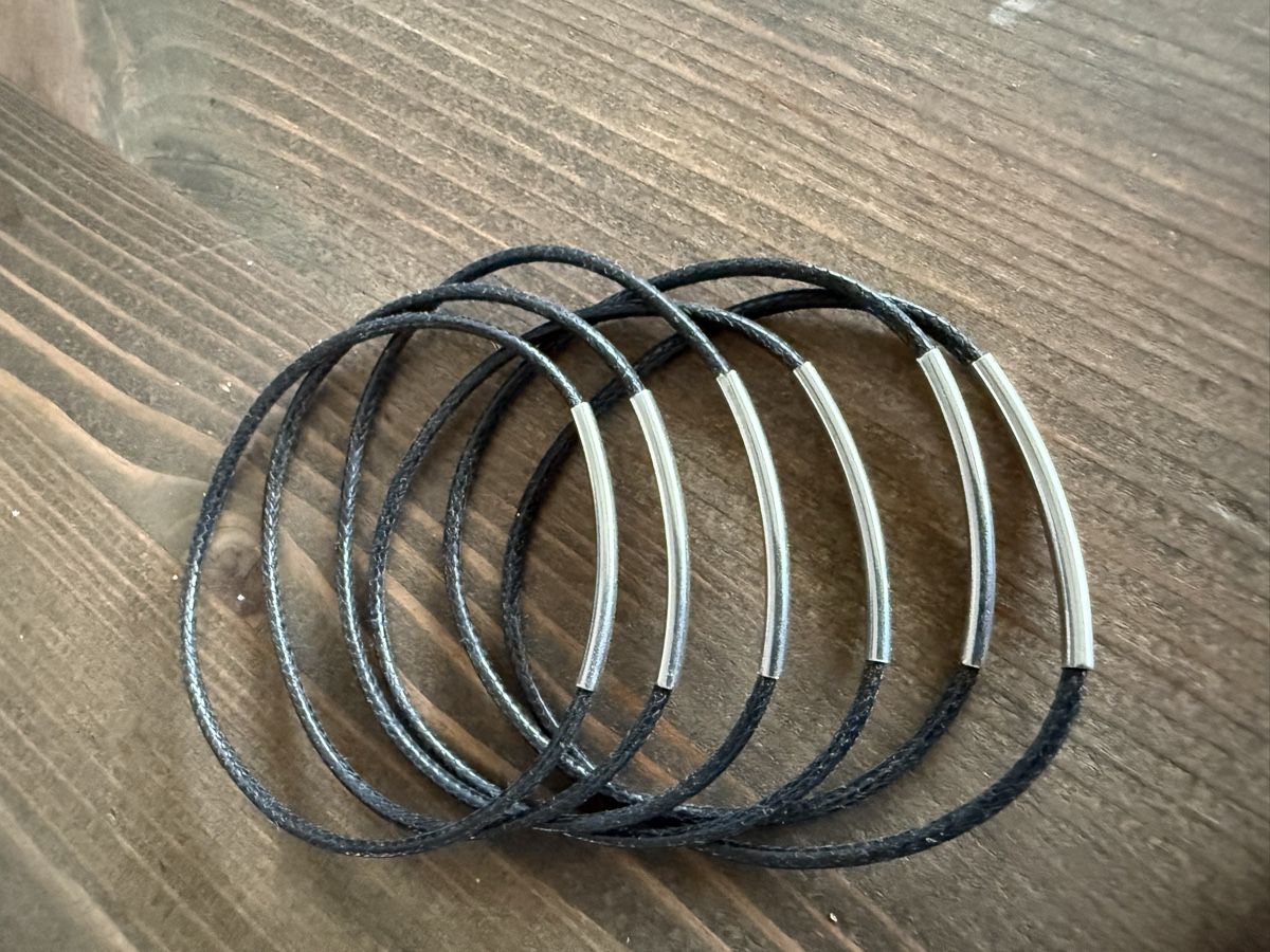 Guess Bracciali & Braccialetti: Guess Armbänder Set, Modeschmuck, Sommer Accessoire! – Usato da Leissigen venduto da tahari 1