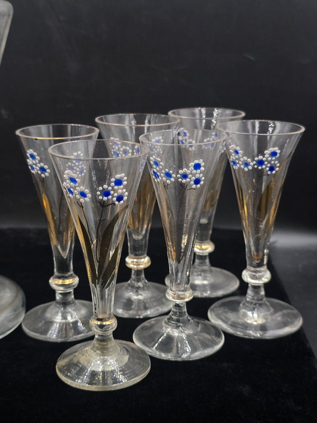 Karaffen: Vintage-Set Glaskaraffe mi Gläsern – Gebraucht aus Rorschacherberg von snOOpydOg11 2