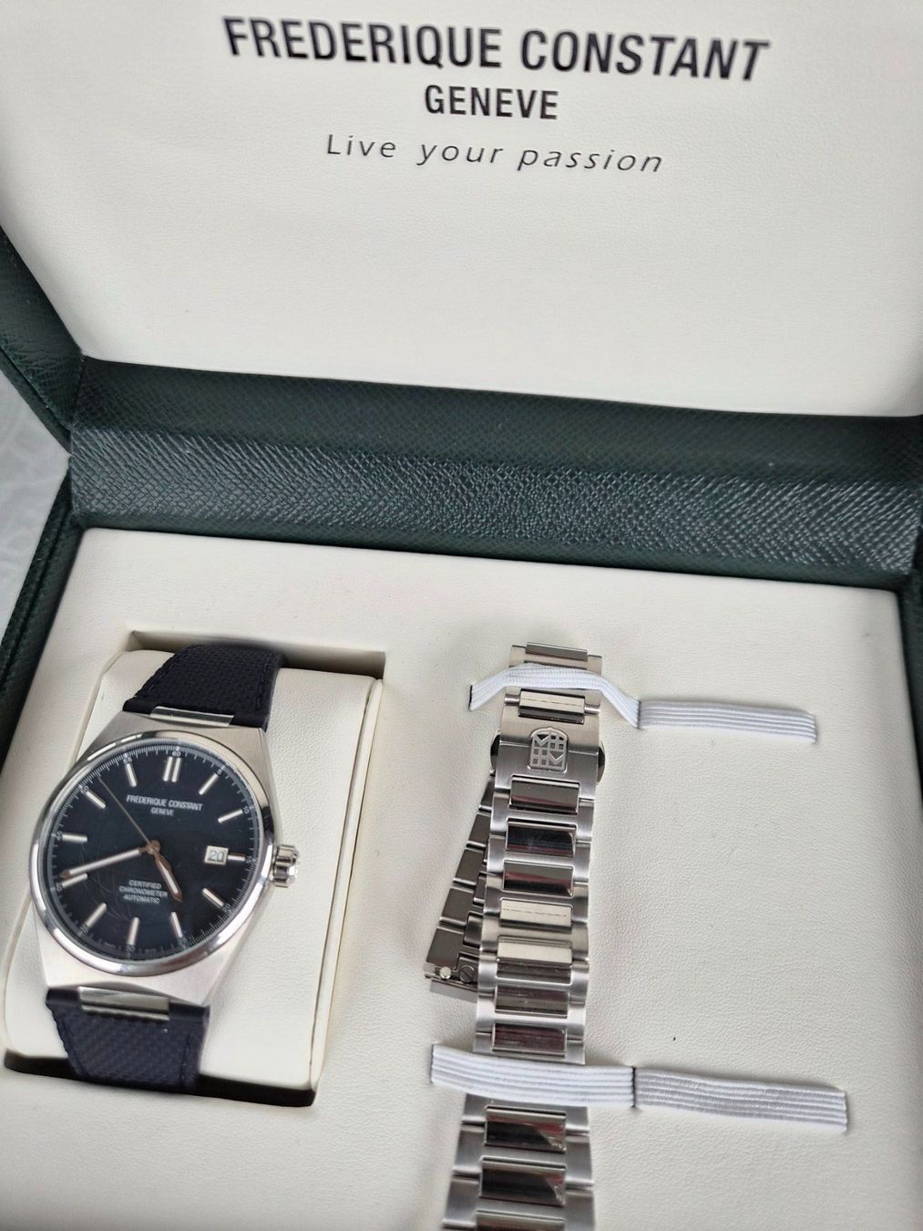 Frederique Constant Montres: Frederique Constant Highlife Automatic 41 COSC – Neuf (Voir description) à Chabrey par Horology 2