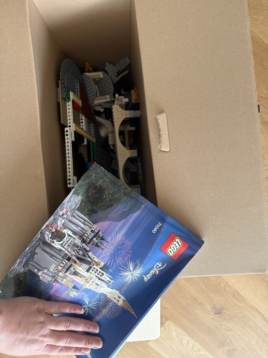 Lego Kit di costruzioni: Lego Disney Schloss alte Version 71040 – Usato da Embrach venduto da roseblaettli0815 1