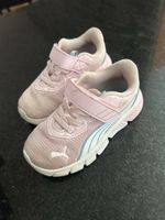 Mädchen Turnschuhe Puma Pink Grösse 24 guter Zustand