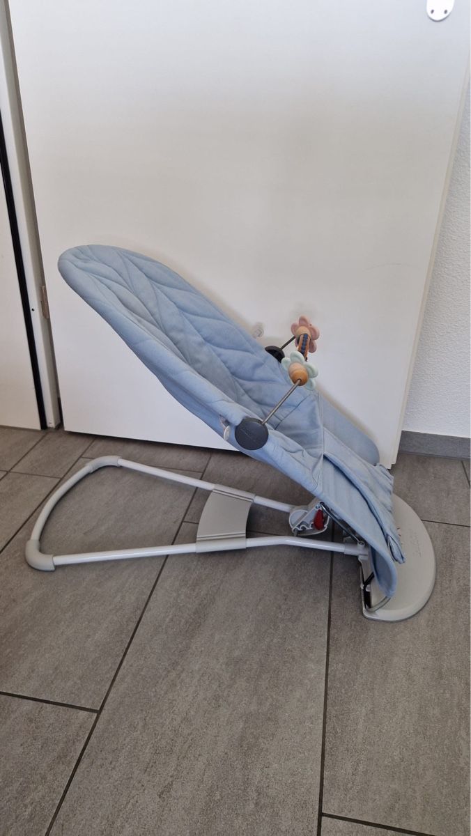 Babybjörn Wippen & Schaukeln: BABYBJÖRN inkl. SPIELZEUG – Neu (gemäss Beschreibung) aus Wetzikon ZH von sal_v2jt 1