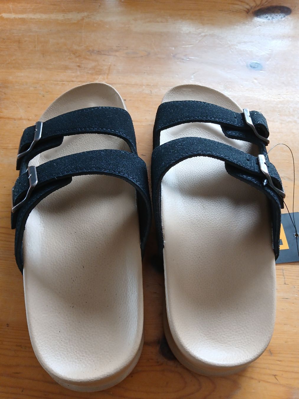 Scarpe da uomo: 1 paire de mules nerves.Taille 41 – Nuovo (secondo la descrizione) da Miecourt venduto da Marly1 5
