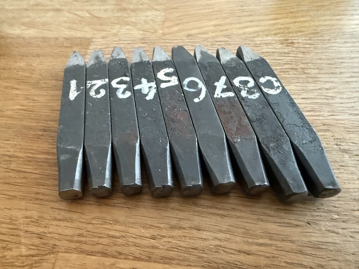 Stempel: Stempel Set Zahlen 4mm Schlagstempel – Gebraucht aus Goldach von Donpancho 3