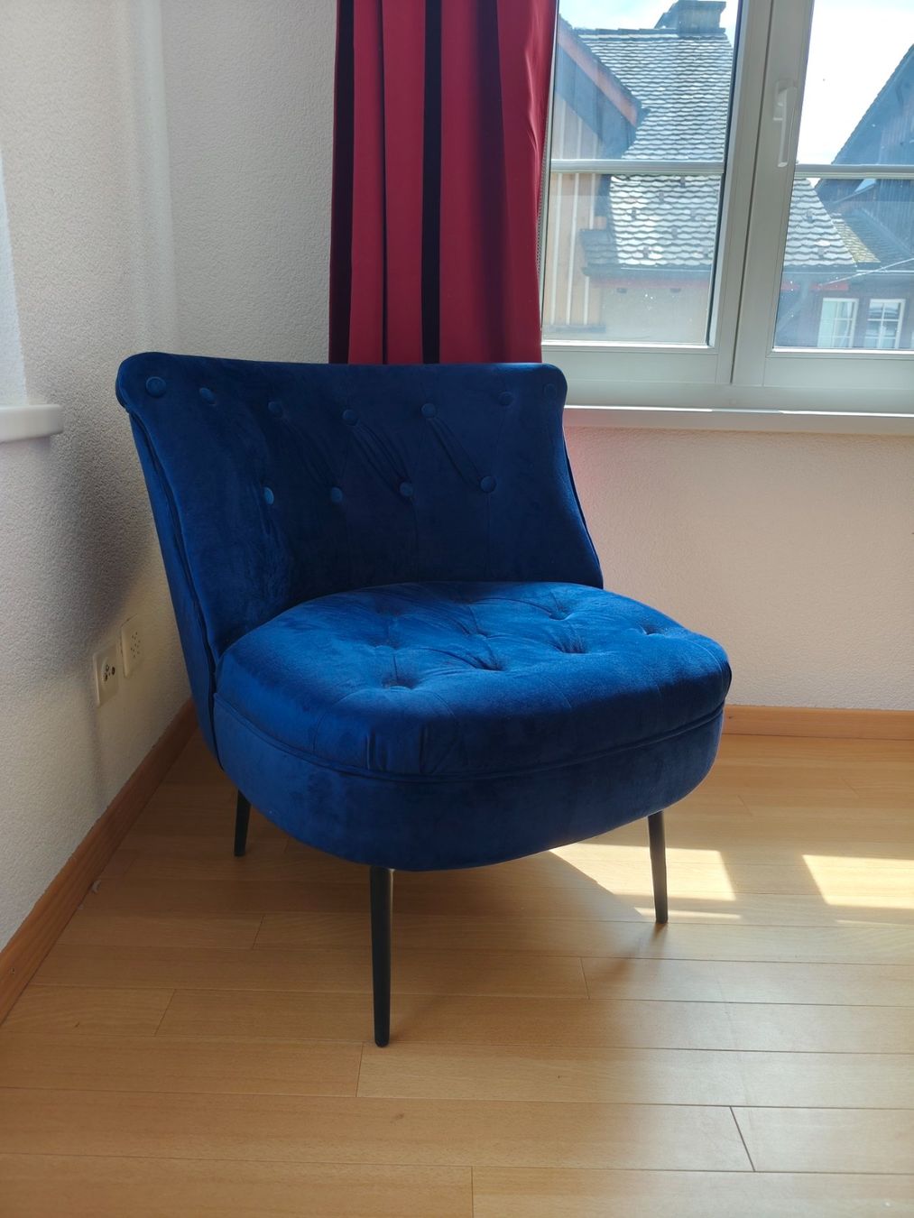 Poltrone: Moderner eleganter Sessel mit drehfunktion – Usato da Altstätten SG venduto da S.Willow