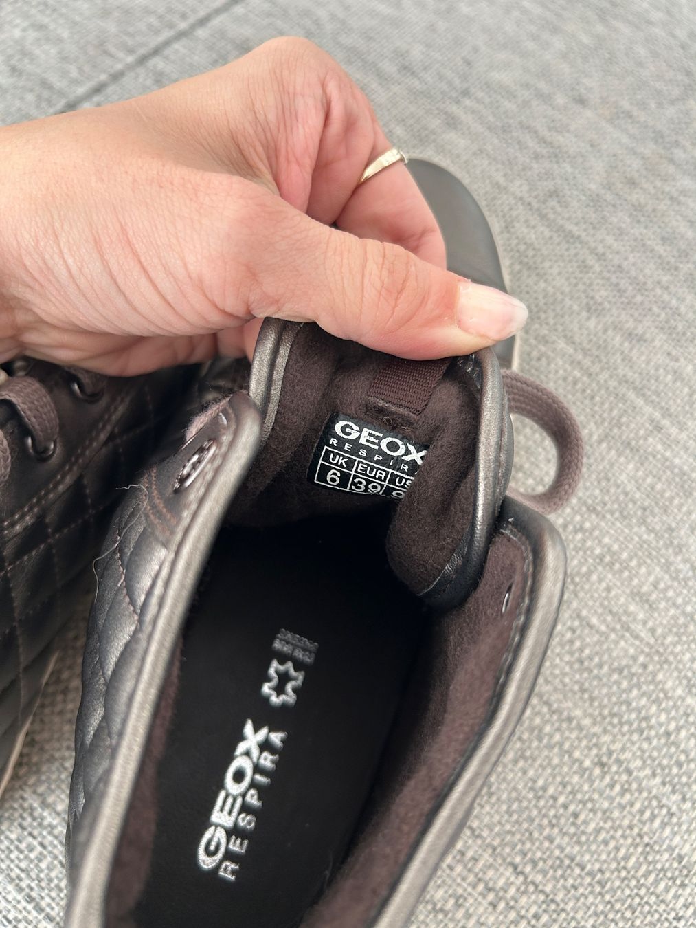 Geox Scarpe da donna: Geox Respira Sneaker - Gr. 39 – Usato da Illnau venduto da Monkky 4