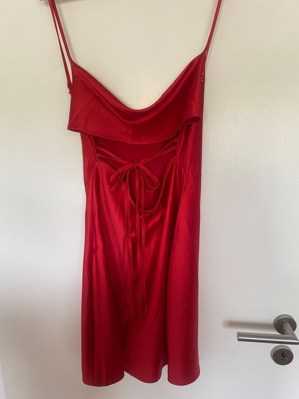 Vestiti: Samtkleid rot S – Usato da Ittenthal venduto da Lorinakuprecht0 1